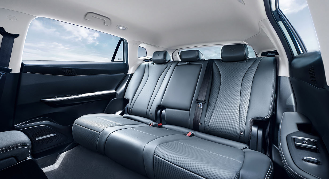 New-generation VinFast VF 8 EV makes global debut — article image